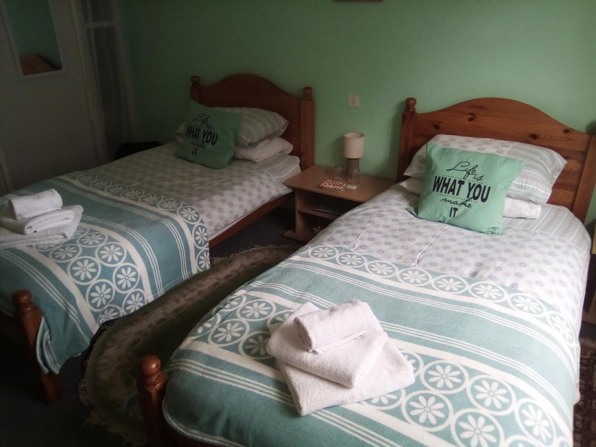 Lenard Charles Bed & Breakfast Juvigny-Val-d'Andaine Exterior foto