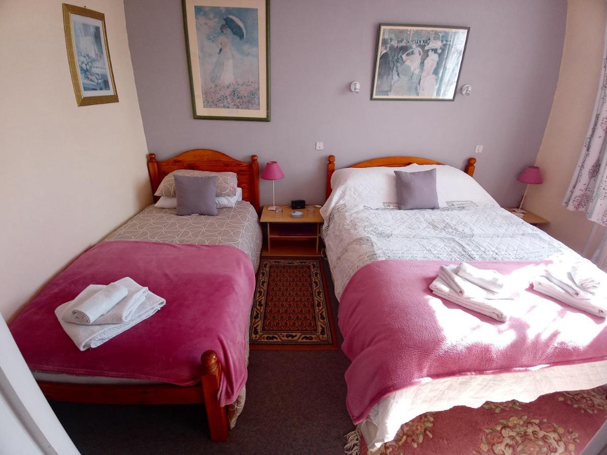 Lenard Charles Bed & Breakfast Juvigny-Val-d'Andaine Exterior foto